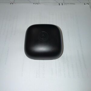 Beats Powerbeats Pro Wireless Earbuds Black Bluetooth Charging Case (Working)
